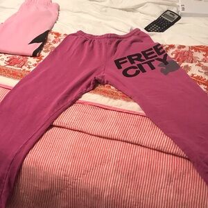Free City magenta sweats womens xsmall